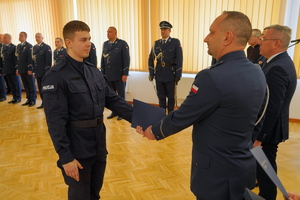 uroczystość ślubowania nowo przyjętych policjantów z udziałem między innymi Komendanta Wojewódzkiego Policji w Bydgoszczy, Wicewojewody Kujawsko-Pomorskiego oraz Kapelana kujawsko-pomorskiej Policji