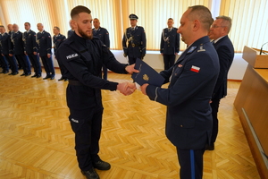 uroczystość ślubowania nowo przyjętych policjantów z udziałem między innymi Komendanta Wojewódzkiego Policji w Bydgoszczy, Wicewojewody Kujawsko-Pomorskiego oraz Kapelana kujawsko-pomorskiej Policji