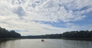 Działania służb na wodzie.