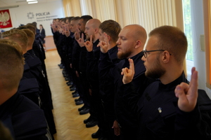 Ślubowanie nowych policjantów