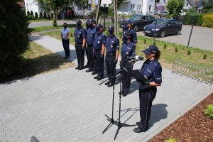 Zdjęcie przedstawia policjantów uczestniczących w uroczystości