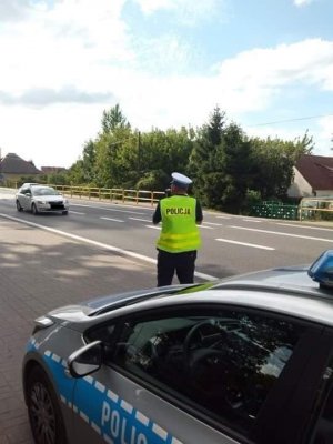 Policjant podczas działań ,,Prędkość&quot;