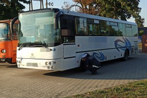 itd sprawdza ogumienie autobusu