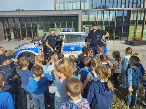 Policjanci na profilaktyce w Mroczy.