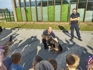 Policjanci na profilaktyce w Mroczy.