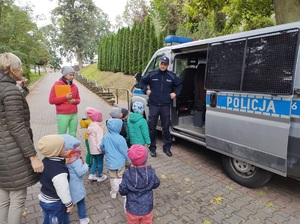 Policjanci podczas profilaktyki.