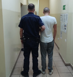 Szubińscy „patrolowcy” zatrzymali poszukiwanego 26-latka