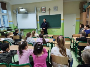 Dzieci z Olszewki spotkały się z policjantkami