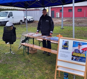 policjanci w trakcie zabezpieczenia WOŚP