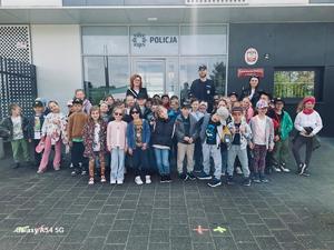 dzieci w komisariacie policji w Szubinie