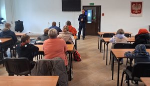 odwiedziny wychowanków w nakielskiej komendzie