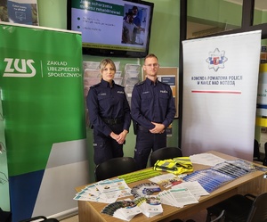 policjanci w ZUS