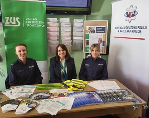 policjanci w ZUS