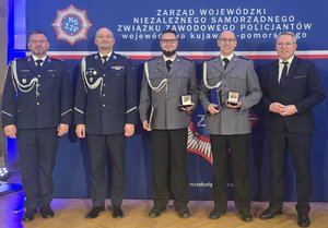 wyróżnieni policjanci