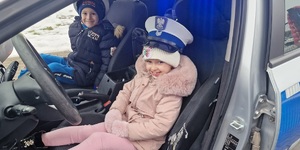 policjanci z wizytą w przedszkolu