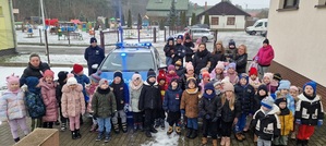 policjanci z wizytą w przedszkolu
